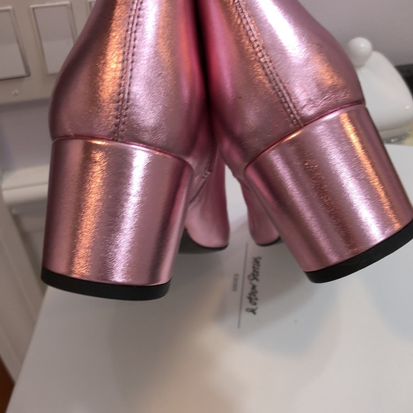 SOLD - Picture 6 of 8